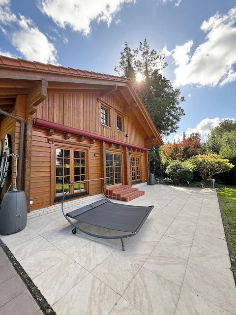 oekologisch-gebautes-holzhaus-am-gross-glienicker-see.jpg
